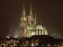 index:building:800px-koelner_dom_bei_nacht_1_rb.jpg